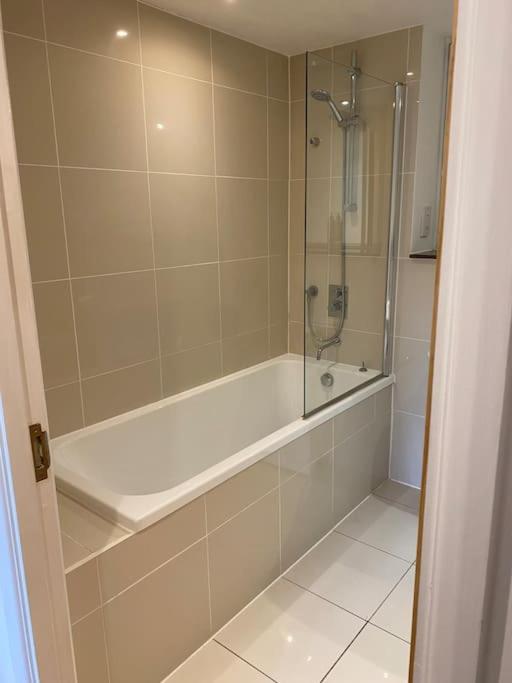 Modern Apartment, Fistral Appartement *